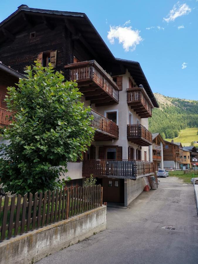 Casa Norberto Lägenhet Livigno Exteriör bild